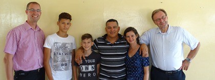 Met Israël Castro en gezin